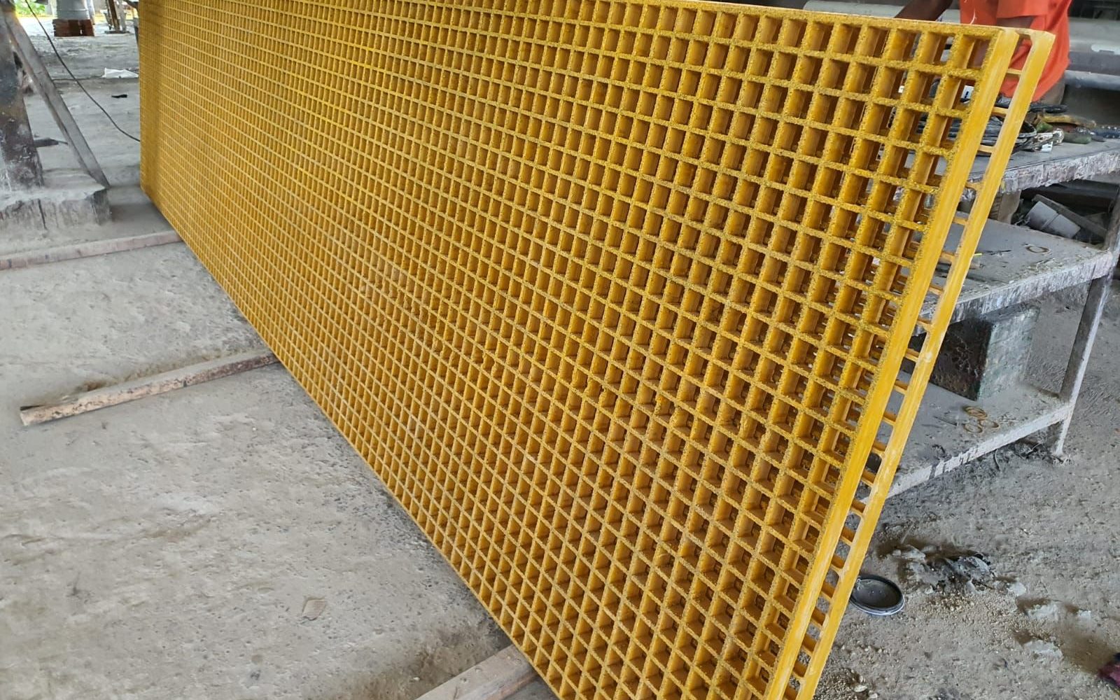 frp molded grating dari FIBERCO